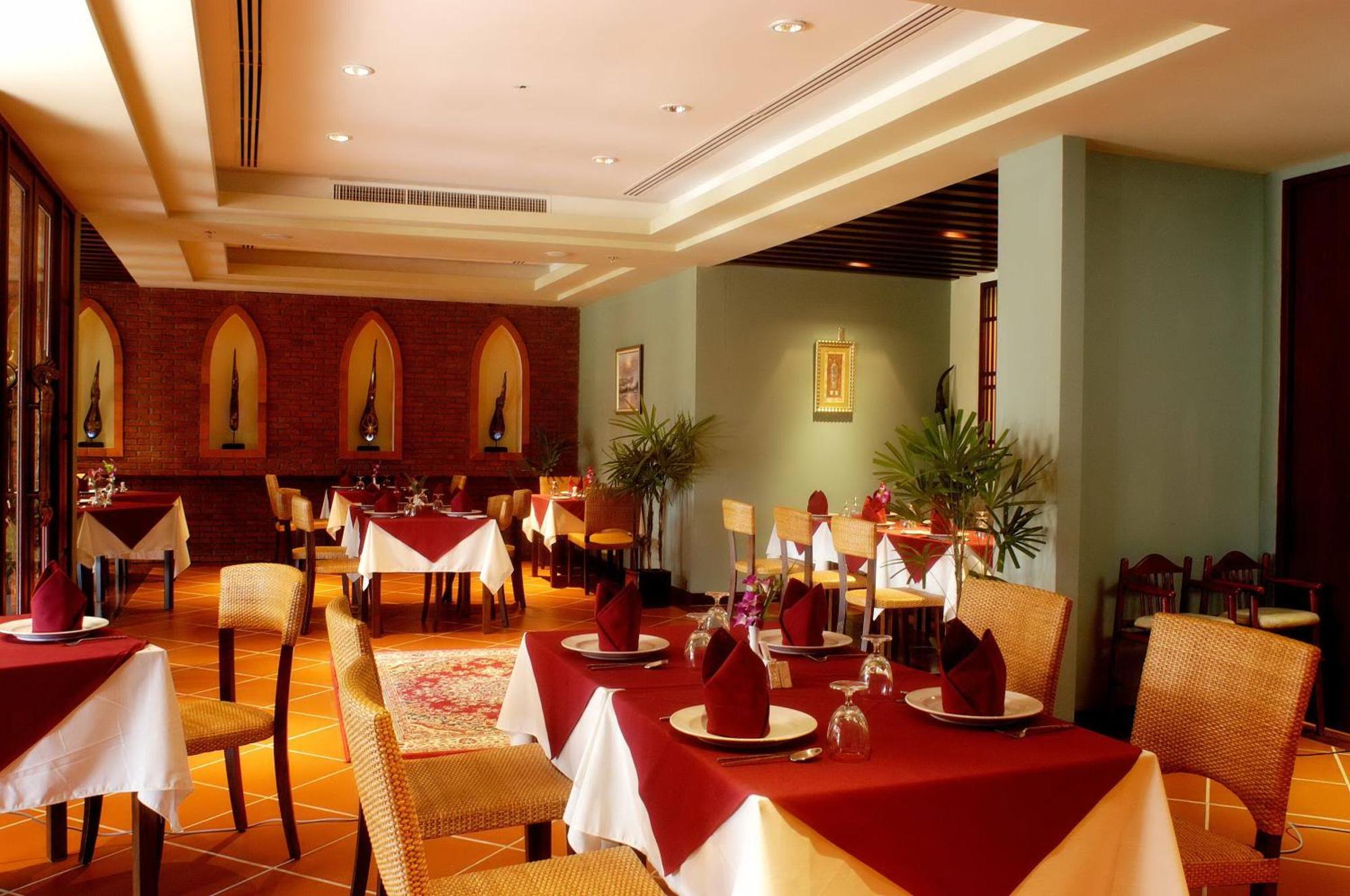 Mission Hills Phuket Golf Resort-Sha Extra Plus Por Bay Dış mekan fotoğraf